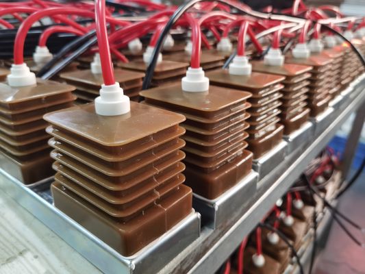 1.15·1.25 G/cm3 Densiteit Verhardingsmiddel Epoxy Harz Transformer Met Schimmel Temperatuur 70-80C